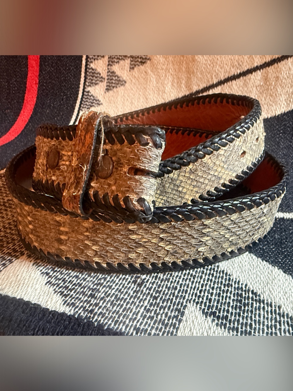 Men’s Vintage Genuine Rattlesnake Western Leather Belt - 44 inches no buckle - Picture 2 of 7